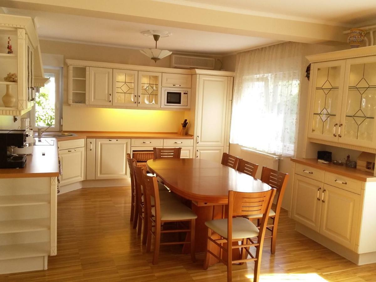 Vila Bbq Любляна Экстерьер фото